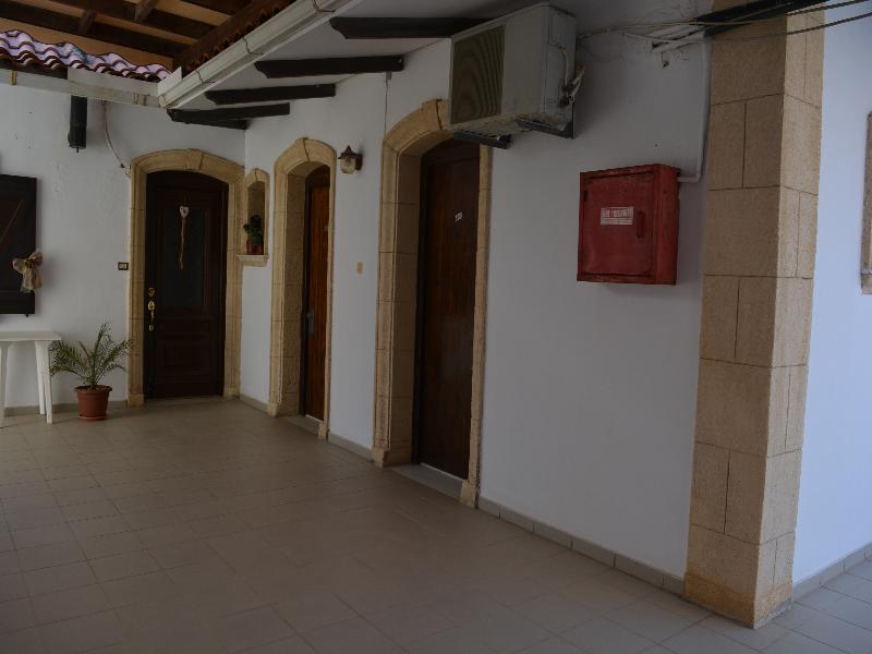 Montes Apartments & Studios Alykanas  Ngoại thất bức ảnh