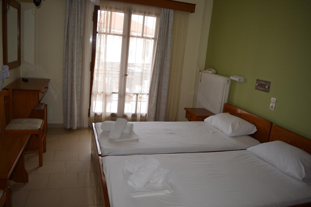 Montes Apartments & Studios Alykanas  Ngoại thất bức ảnh