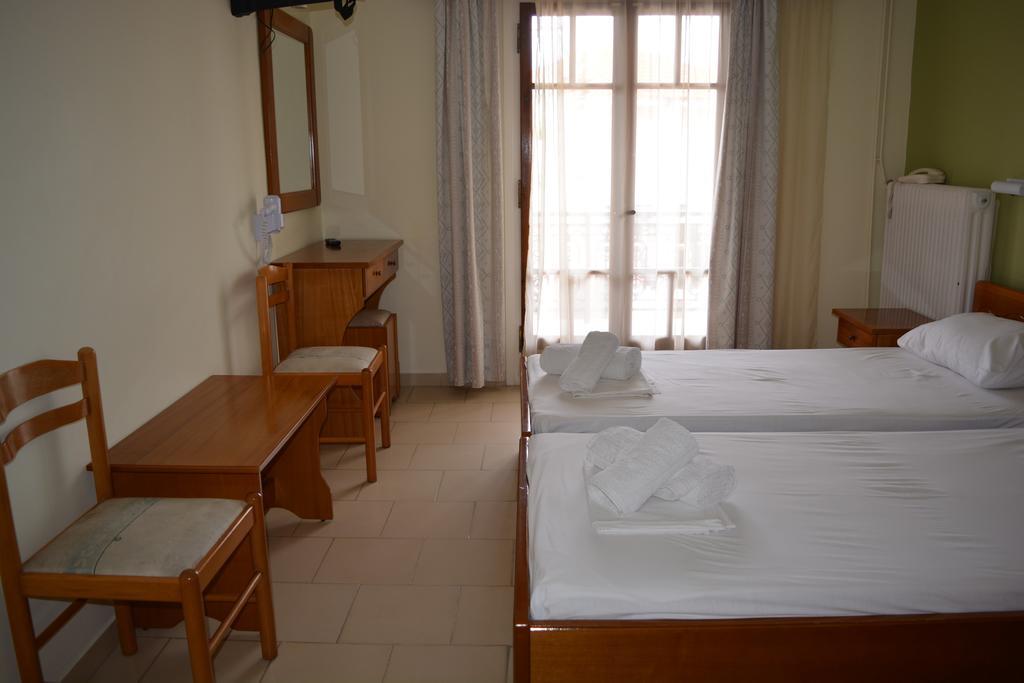 Montes Apartments & Studios Alykanas  Ngoại thất bức ảnh