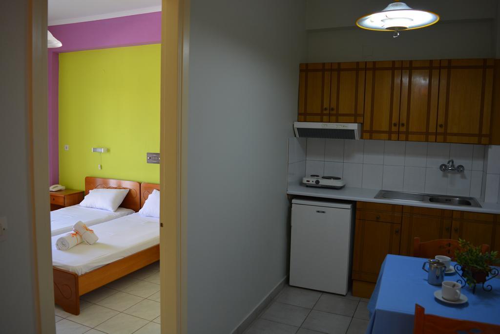 Montes Apartments & Studios Alykanas  Ngoại thất bức ảnh