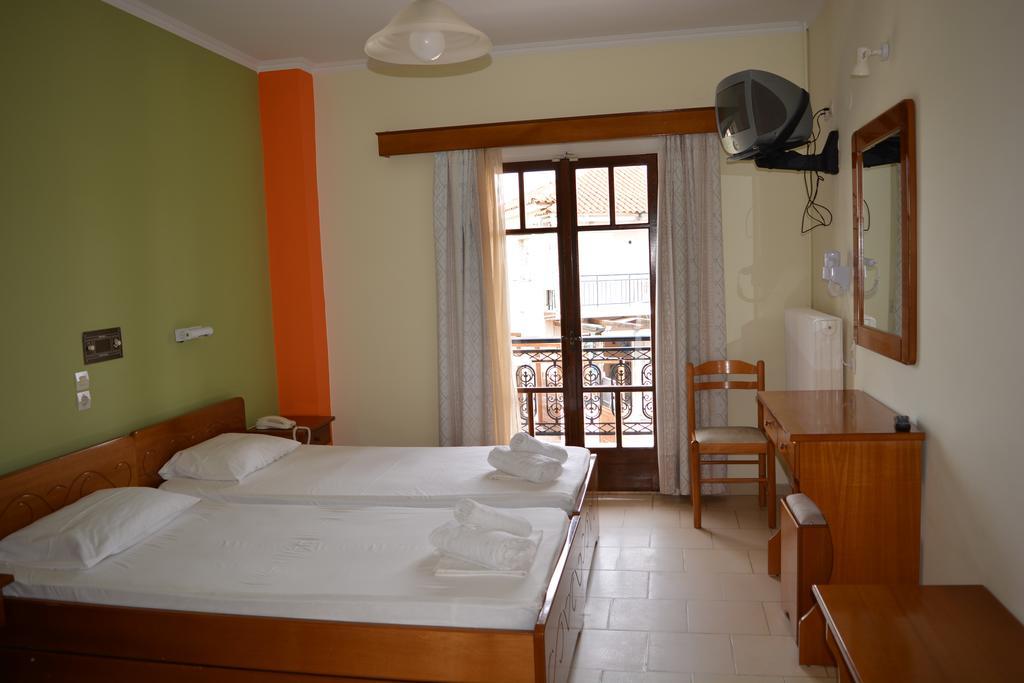 Montes Apartments & Studios Alykanas  Ngoại thất bức ảnh