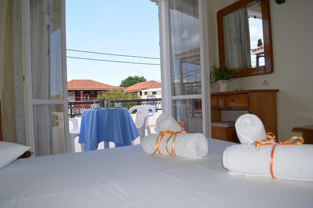 Montes Apartments & Studios Alykanas  Ngoại thất bức ảnh