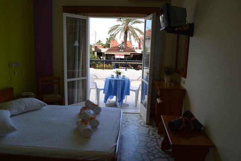 Montes Apartments & Studios Alykanas  Ngoại thất bức ảnh