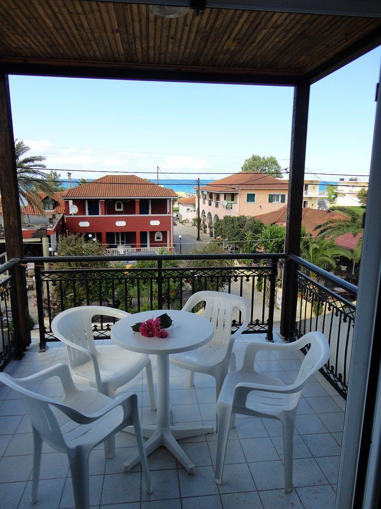 Montes Apartments & Studios Alykanas  Ngoại thất bức ảnh
